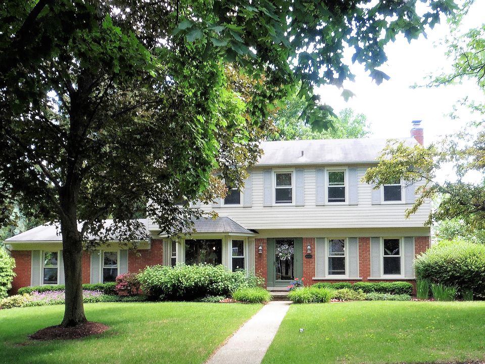 1st image of 43611 Westridge Ln