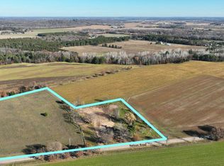 E2920 Nelsen Rd, Waupaca, WI 54981