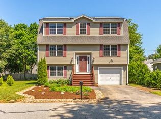 7 Melody Ln, Billerica, MA 01821