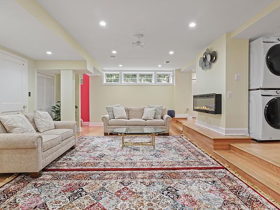 4th image of 8000 N Park St