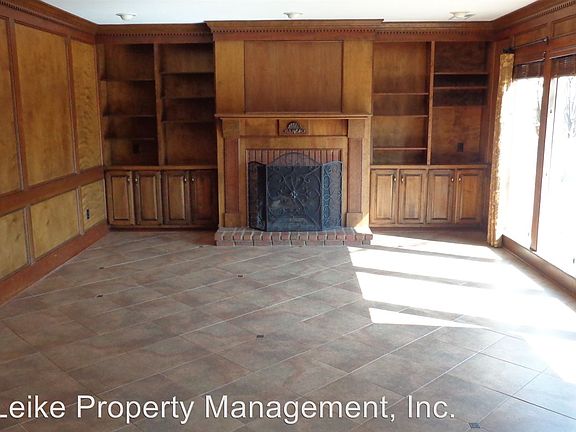 3rd image of 2284 Dogwood Oaks Dr