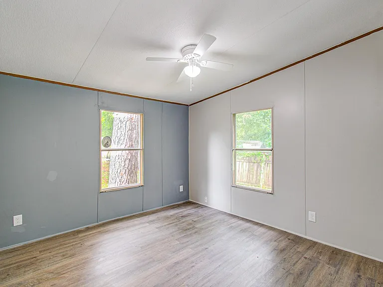 16307 Antelope Ln — Photo 28