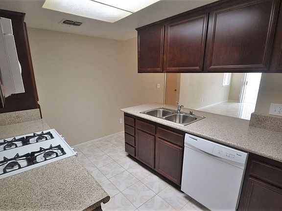 4th image of 8926 Satinwood St