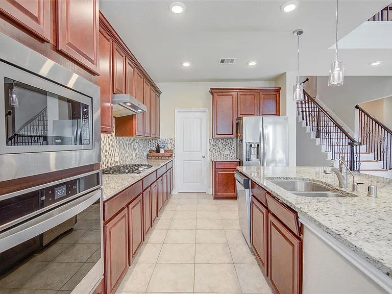 12902 Oak Falls Dr — Photo 13