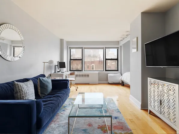 245 East 24th Street image 1 of 5
