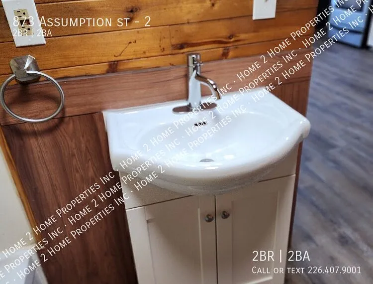 873 Assumption St #2 — Photo 6