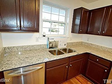 5th image of 3905 Lodgepole Ln