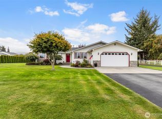 61 Pheasant Run Dr, Sequim, WA 98382