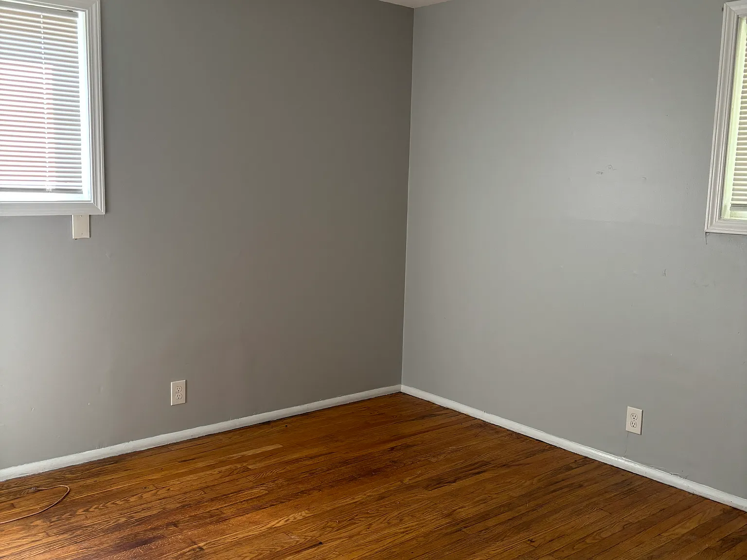 3 bed, 1100 sqft, $1,500 — Photo 2