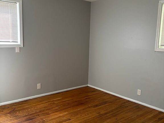 2nd image of 1739 Patrick Dr