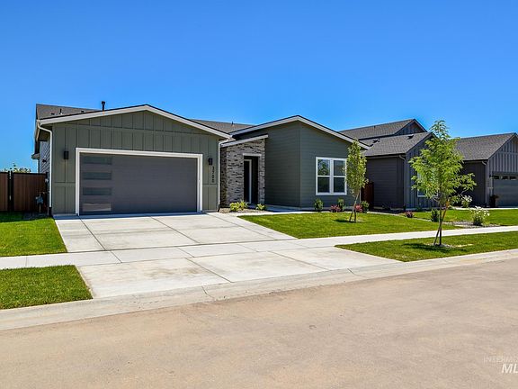 2nd image of 3700 N San Carlos Way