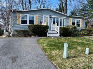 5 Crabapple Cir, Rockland, MA 02370