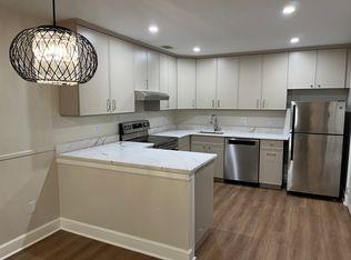 10702 Kings Riding Way APT T1, Rockville, MD 20852
