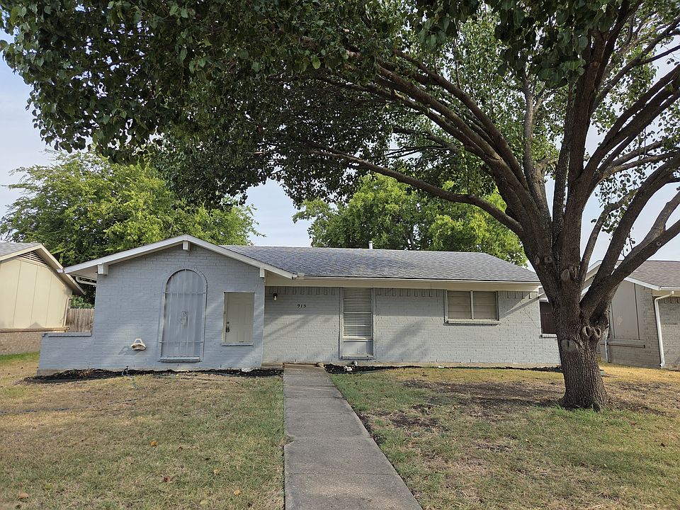 1st image of 913 Meadow Mead Dr #1