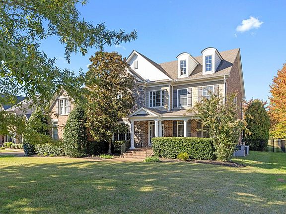 5th image of 9204 Sydney Ln