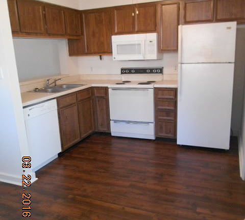 3rd image of 696 Tyner St Unit 42
