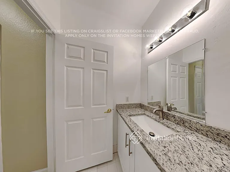 703 NW 170th Ter — Photo 16