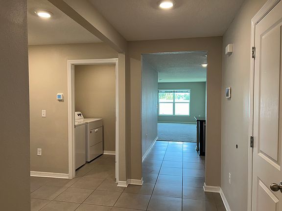 4th image of 1113 Golden Shiner Ave