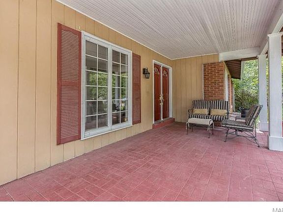 3rd image of 12920 Whitecliff Ct