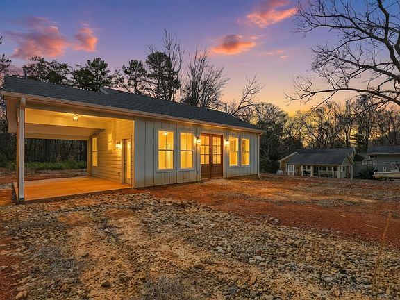 3rd image of 229 Pine Forest Rd