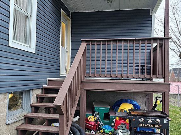 4th image of 922 5th Street