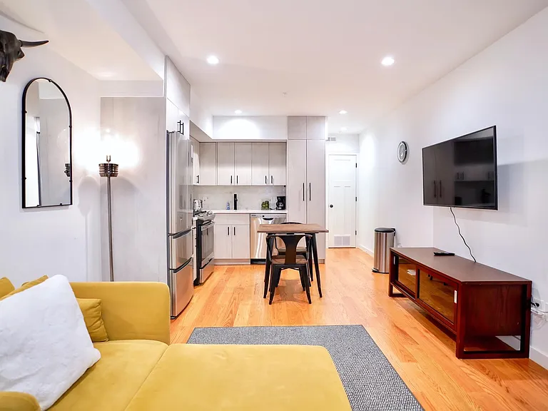 1823 Kalorama Rd NW #D — Photo 1