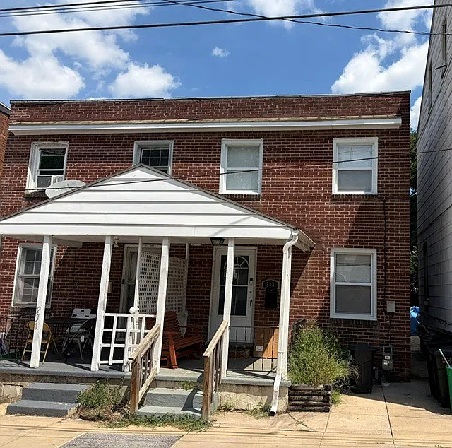 2 bed, 1024 sqft, $1,495 — Photo 1