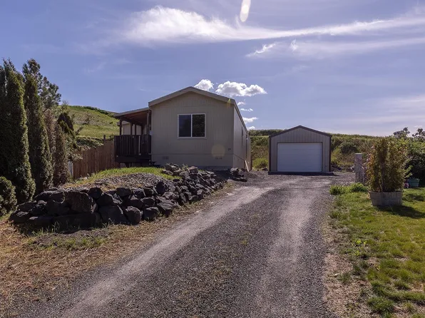 255 NW Golden Hills Dr Space 29, Pullman, WA 99163