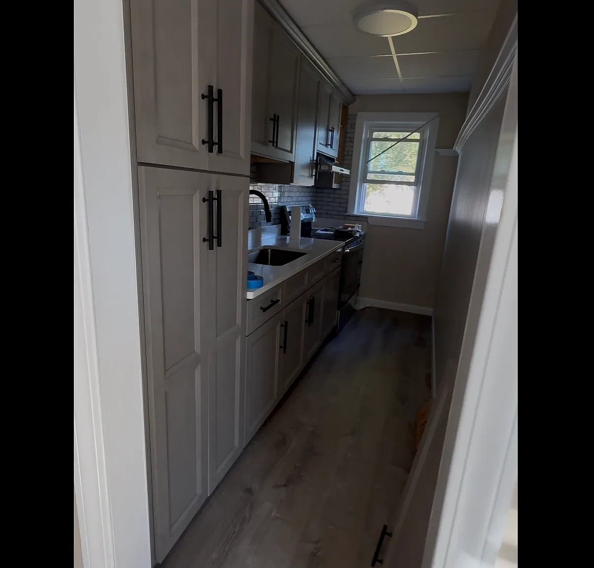 3 bed, $2,700 — Photo 2