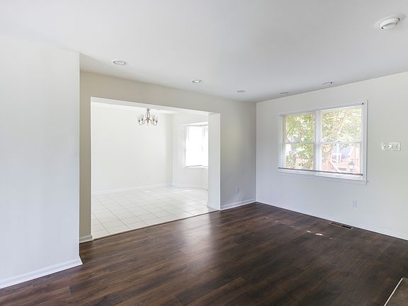 4th image of 1521 Margaret Ct