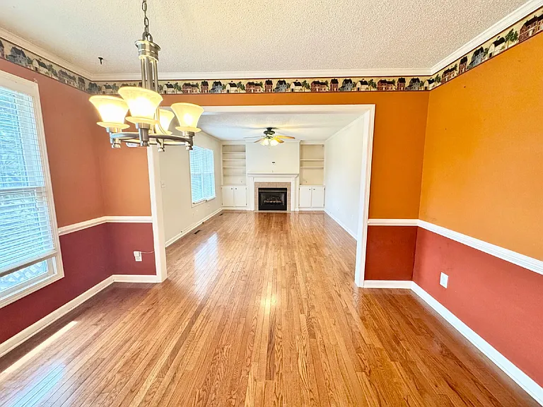 1713 E Main St — Photo 10