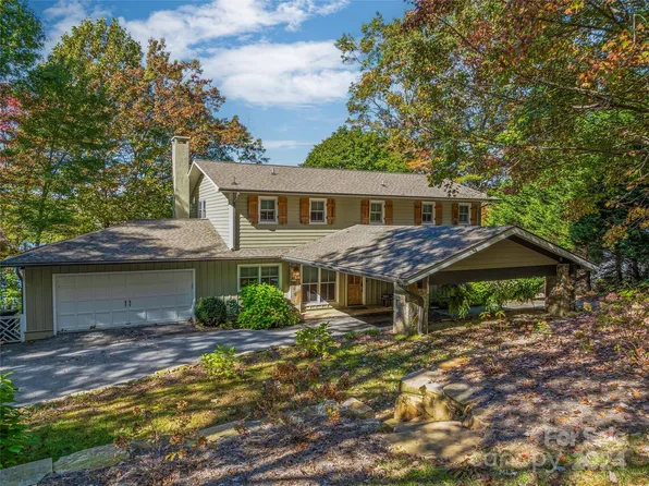 96 Windward Point, Lake Toxaway, NC 28747