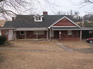179 Canterbury Ln, Woodlawn, VA 24381