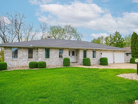 2nd image of 6305 N Suffolk Dr