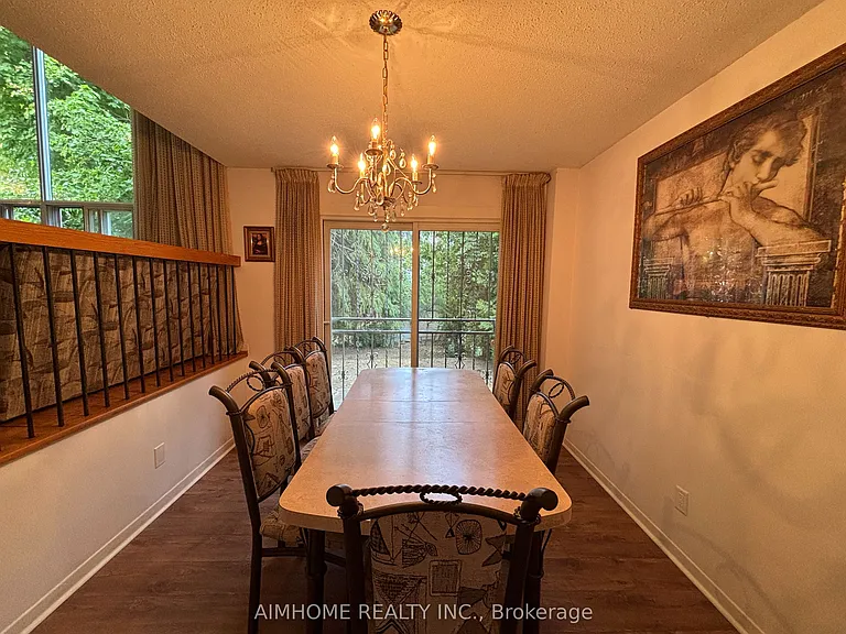 29 Snowshoe Cres — Photo 6