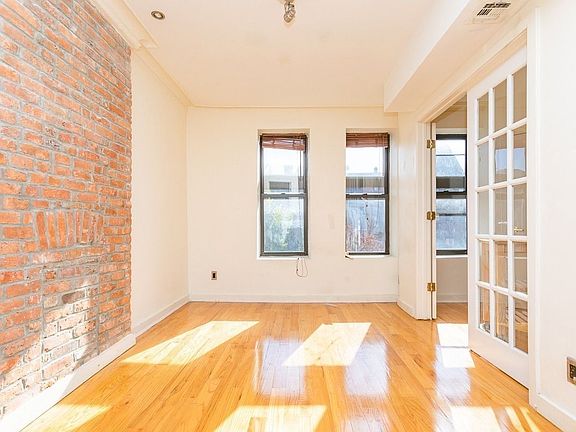 3rd image of 1145 Dean St #7FF