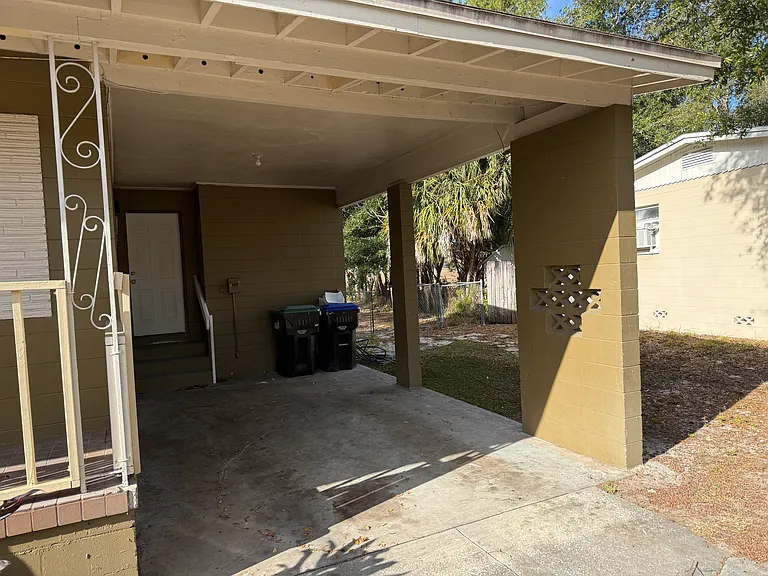 4012 Meadowbrook Ave — Photo 2