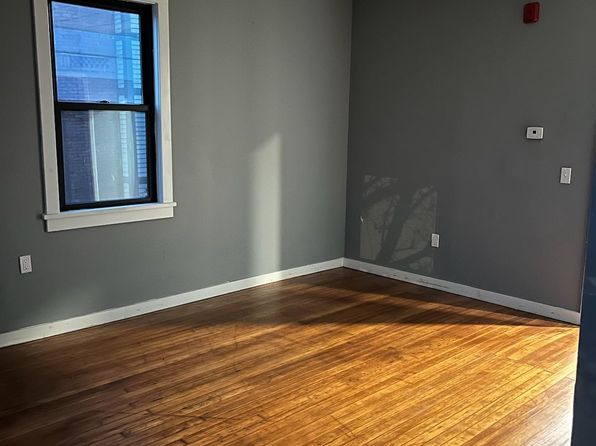 33 Willis St #1