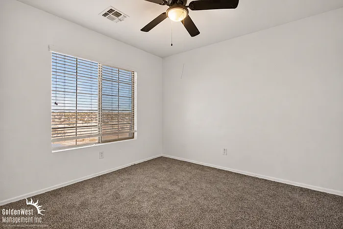 24011 N Cargo Ave — Photo 20