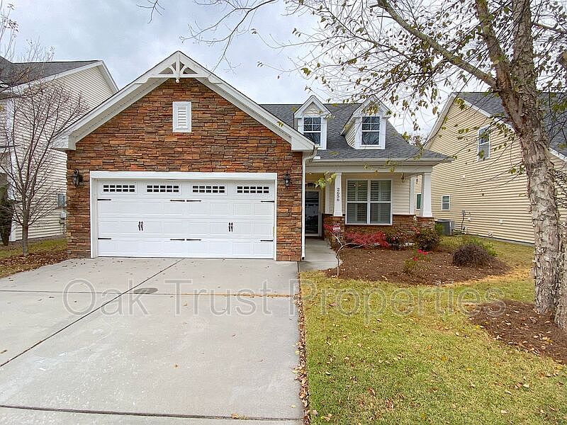 1st image of 2656 Lohr Dr