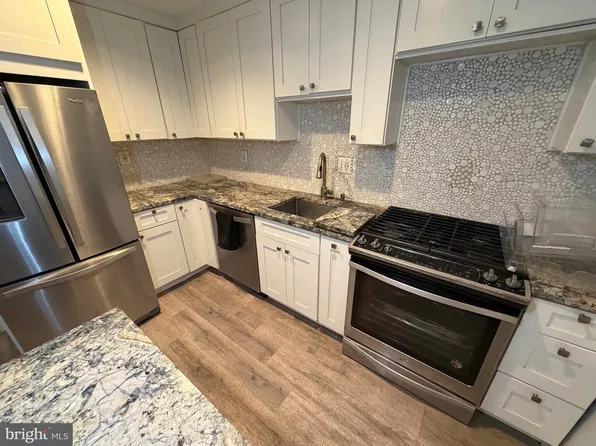 5102 Columbia Pike APT 4, Arlington, VA 22204