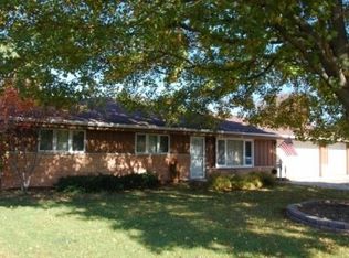 4700 W Donges Ln, Brown Deer, WI 53223