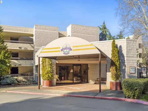 600 SE Marion St Unit 406, Portland, OR 97202