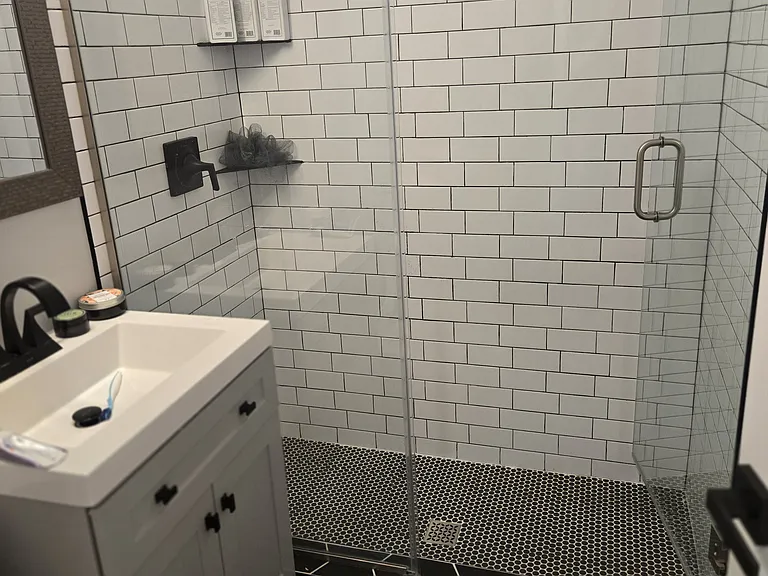 1642 N Western Ave #2 — Photo 14