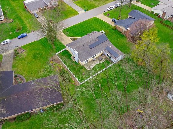 5th image of 670 Talowood Dr