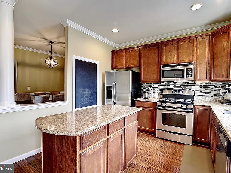 43893 Eastgate View Dr — Photo 13