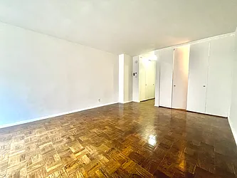 Rented by Addison Property Group