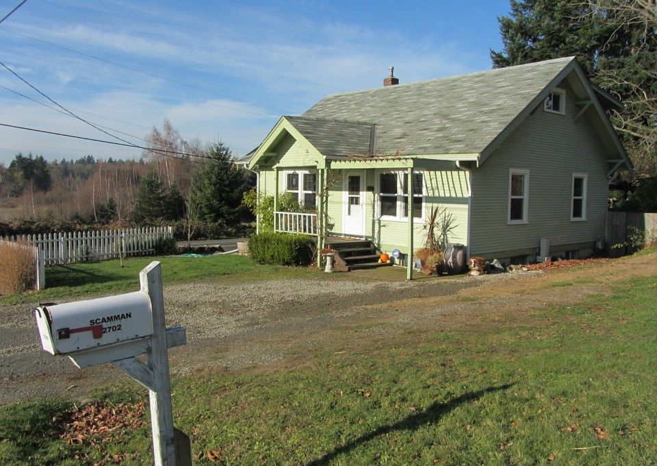 1st image of 2702 12th Ave NE