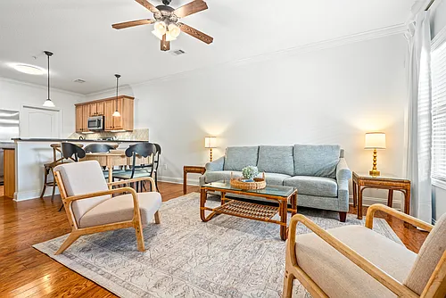 836 W Glenn Ave #212 Photo 1