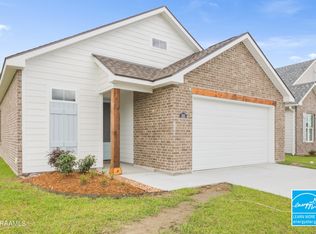 305 Gun Runner Dr, Carencro, LA 70520